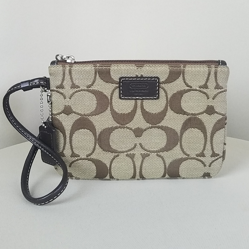 EUC Coach Signature Wristlet Khaki Brown Pouch